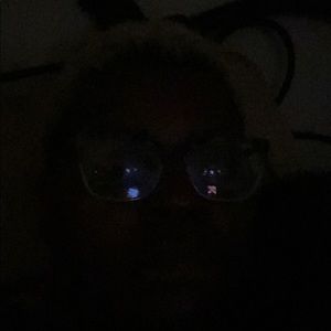 Meet your Posher, Carrie